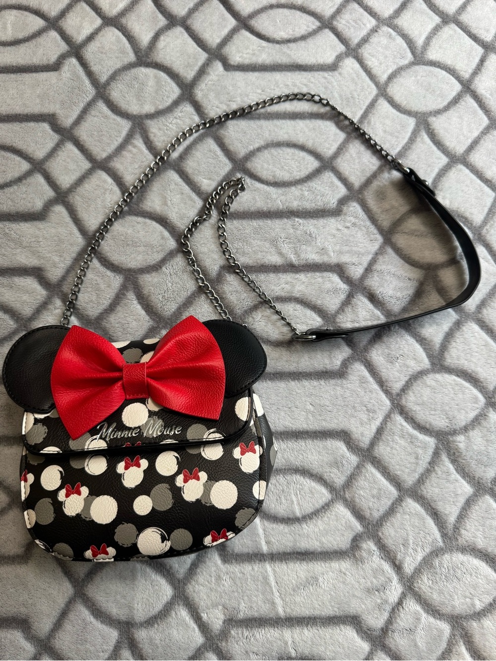 Disney Loungefly Minnie Mouse bag